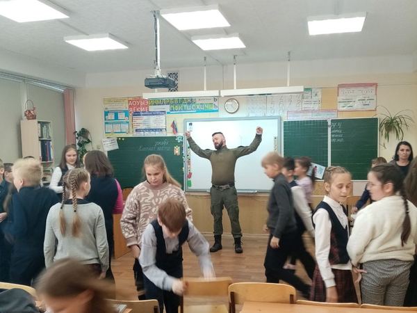 Класс в движении на тренинге